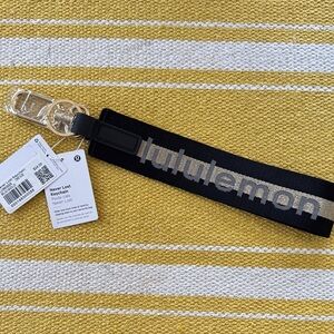 NWT lululemon Never Lost Keychain Black Silver